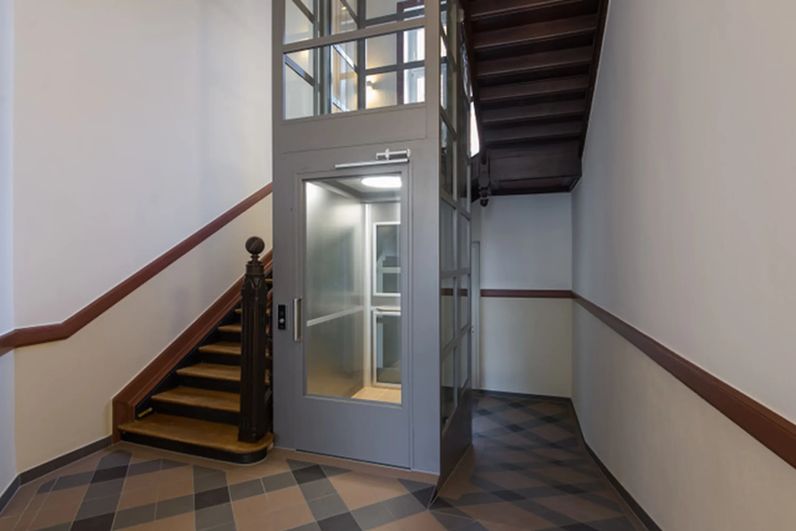 Altbau Mehrfamilienhaus, Wiesbaden