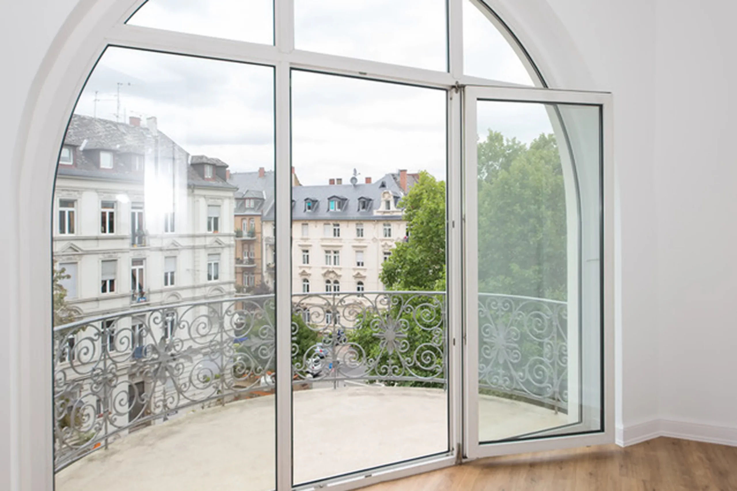 Altbau Mehrfamilienhaus, Wiesbaden