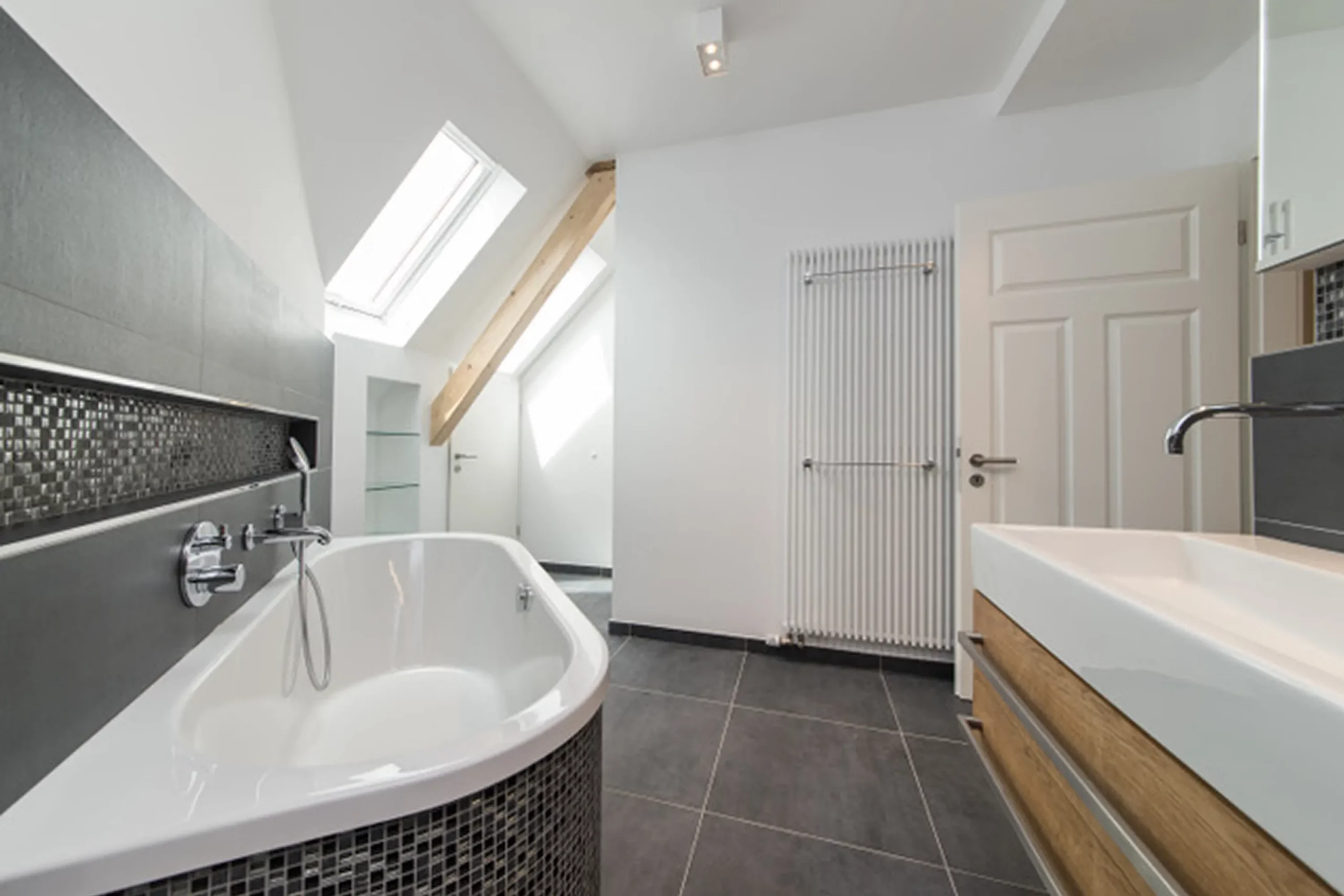 Altbau Mehrfamilienhaus, Wiesbaden