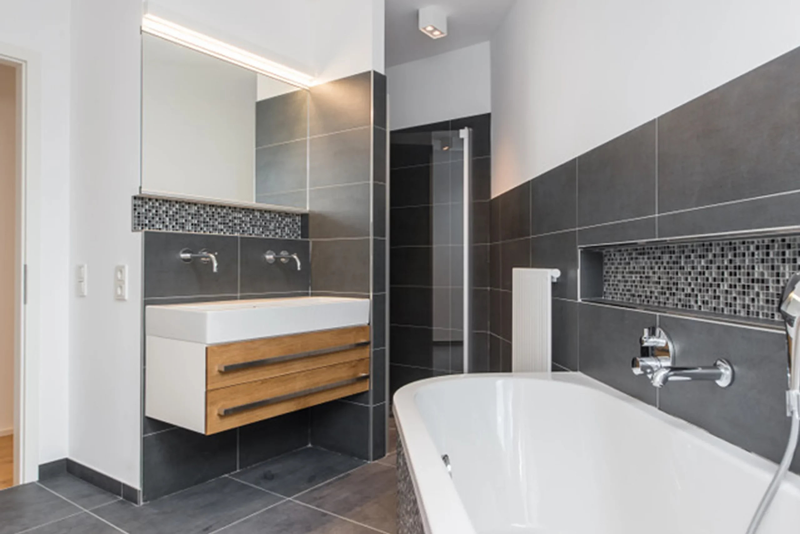 Altbau Mehrfamilienhaus, Wiesbaden